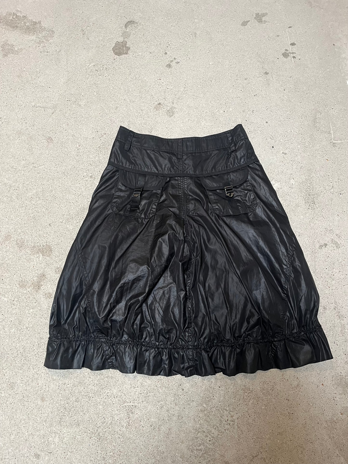 BLACK SKIRT