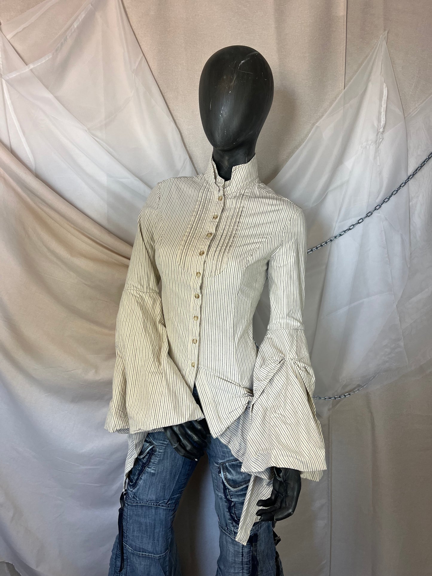 Strucutured shirt
