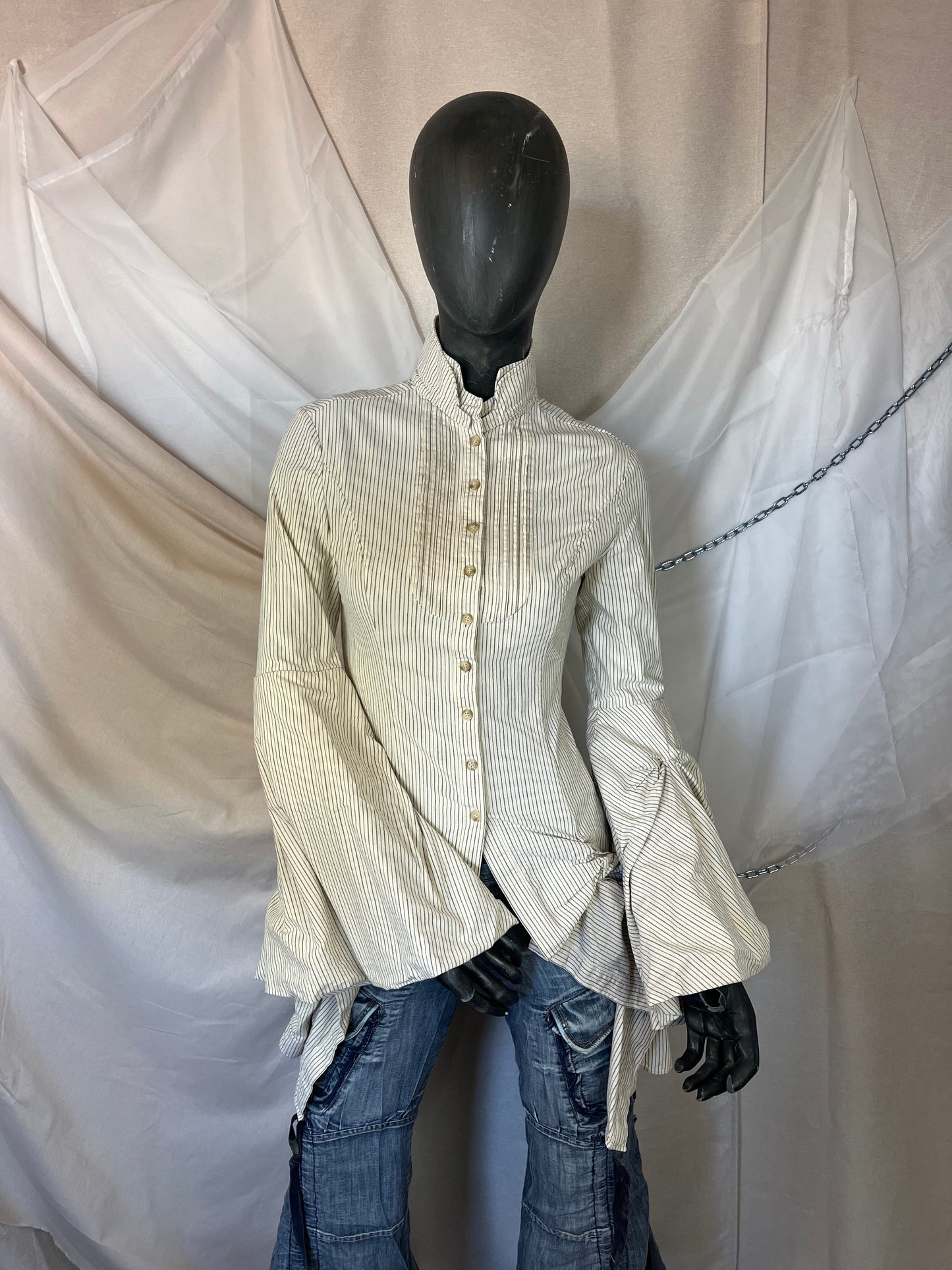 Strucutured shirt
