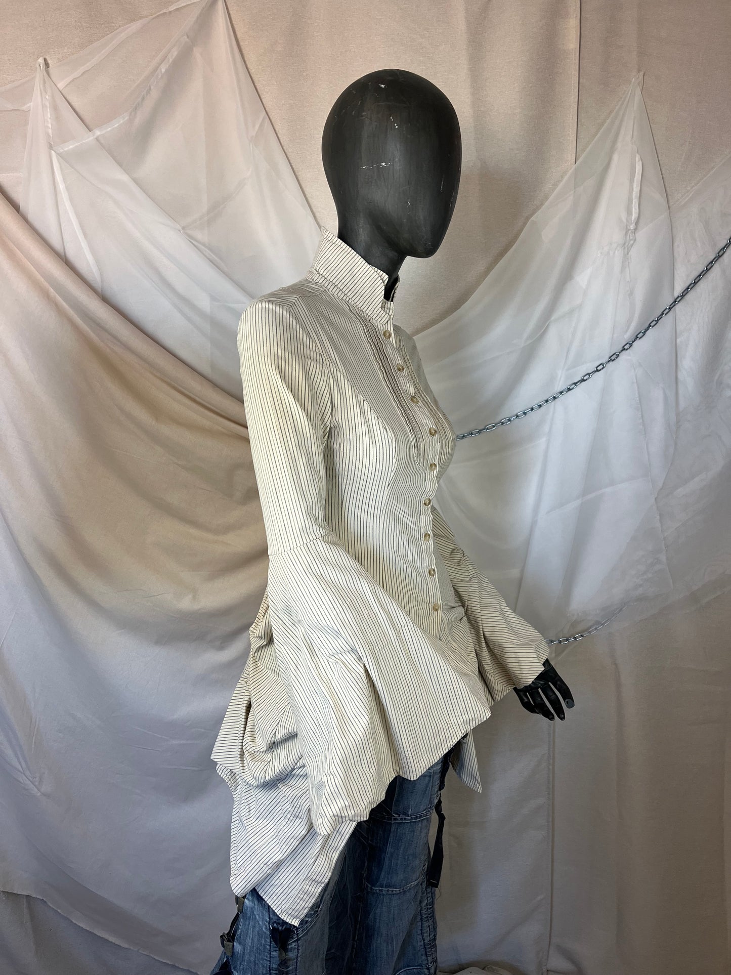 Strucutured shirt