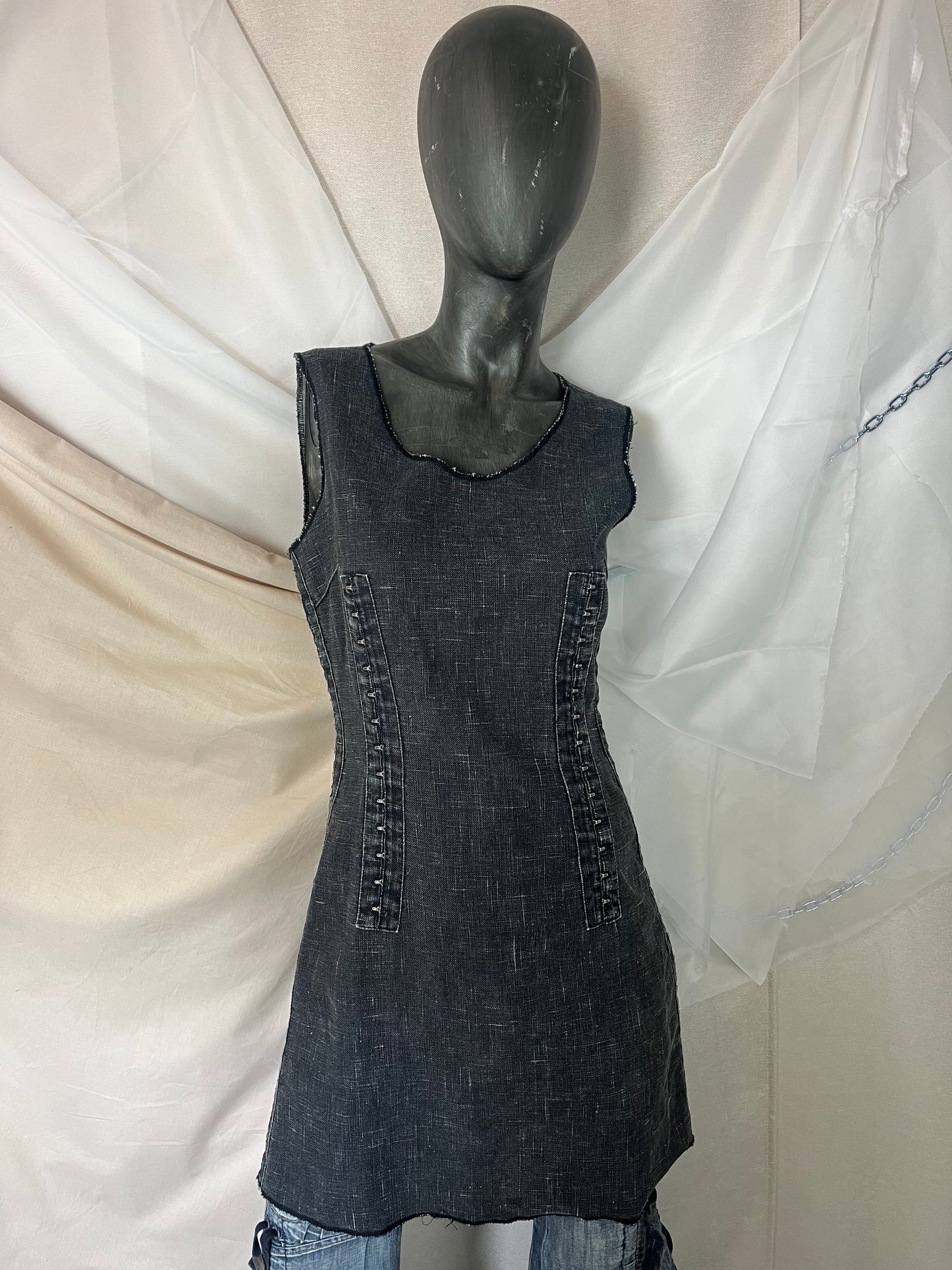 Biche de Bere dress