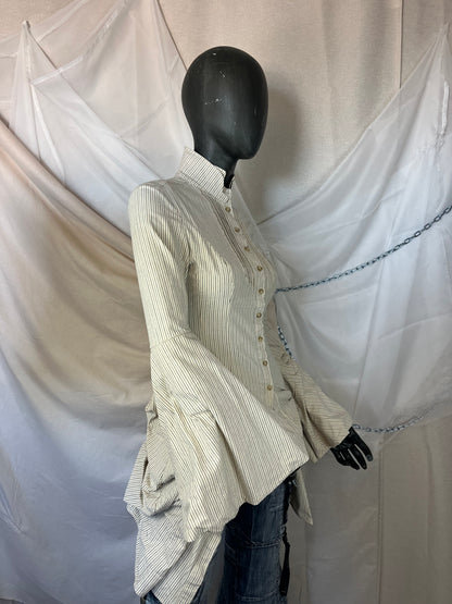 Strucutured shirt