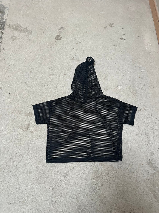 CROPPED HOODED FISHNET TOP